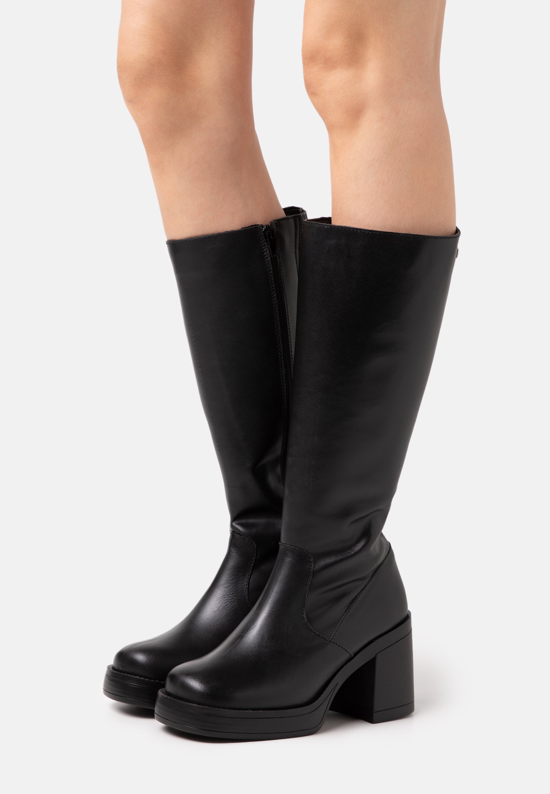 Musse & cloud booties Clearance