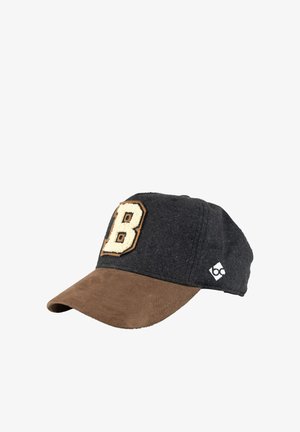 Schwarze und braune Baseballkappe mit einem großen, strukturierten Buchstaben „B“ vorne und einem kleinen weißen Logo an der Seite.