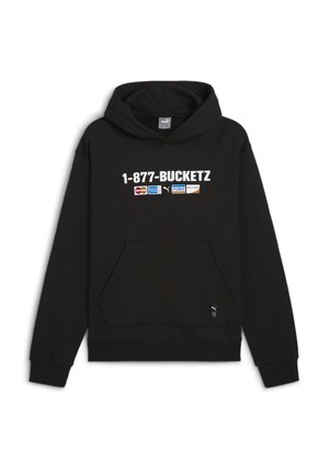 Čierna mikina s kapucňou, predné vrecko, veľký biely text "1-877-BUCKETZ" a logá rôznych značiek. Mäkký materiál s rebrovanými manžetami.