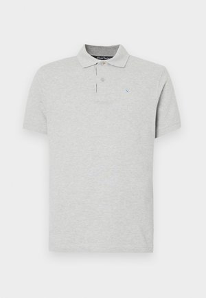 Tricou polo gri deschis cu mânecă scurtă, cu guler, placket cu două nasturi și mic logo Barbour brodat pe pieptul stâng.
