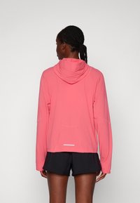 Nike Performance - Kurtka do biegania