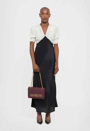 BOLD LOVE - Handbag - wine