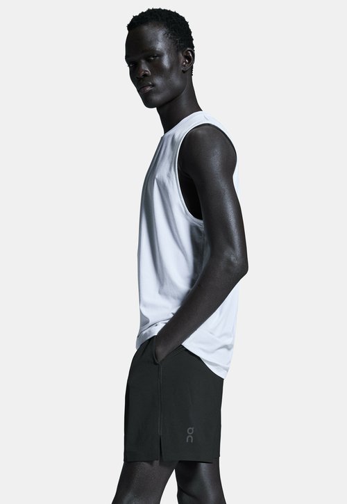 On FOCUS - Sports shorts - black — foto 4