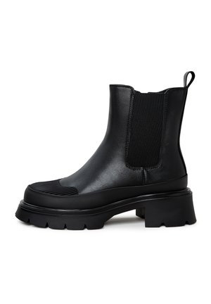 Platform ankle boots - black
