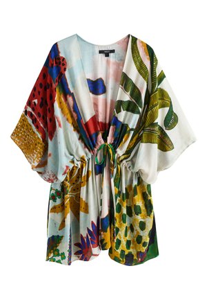 Luźna krótka sukienka w stylu kimono z szerokimi rękawami, wiązana z przodu, wielokolorowe abstrakcyjne wzory kwiatowe i liściaste na białym tle.