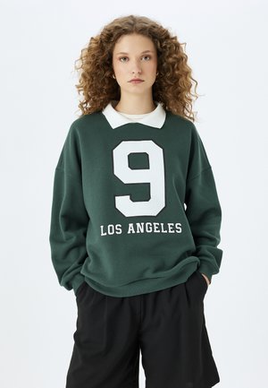 Sweater - green