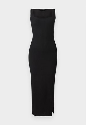Abito midi nero in maglia a costine con scollatura quadrata, silhouette aderente e spacco laterale. Il materiale ha una texture liscia. Design semplice.