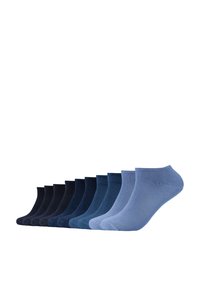 Neun Paare von Knöchelsocken in verschiedenen Blautönen, mit glatter Textur und gerippten Bündchen für Stretch und Komfort.