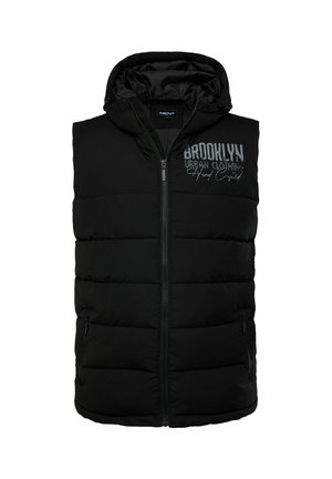 Schwarze Steppweste mit Reißverschluss vorne, Kapuze und seitlichen Taschen. Mit aufgedrucktem Text "BROOKLYN URBAN CLOTHING" in Silber auf der Brust.