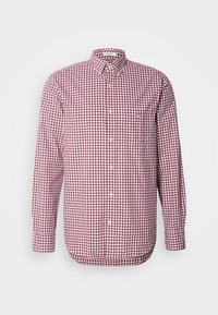 Unselected, wine red