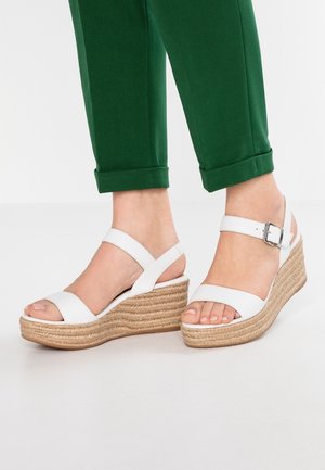 Sandali con plateau - white