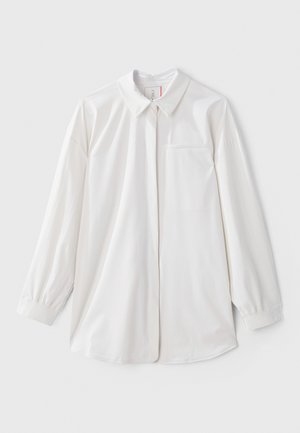 Witte blouse met lange mouwen, een kraag, knoopsluiting aan de voorkant, een borstzak en elastische manchetten. Gladde stof met een lichte glans.