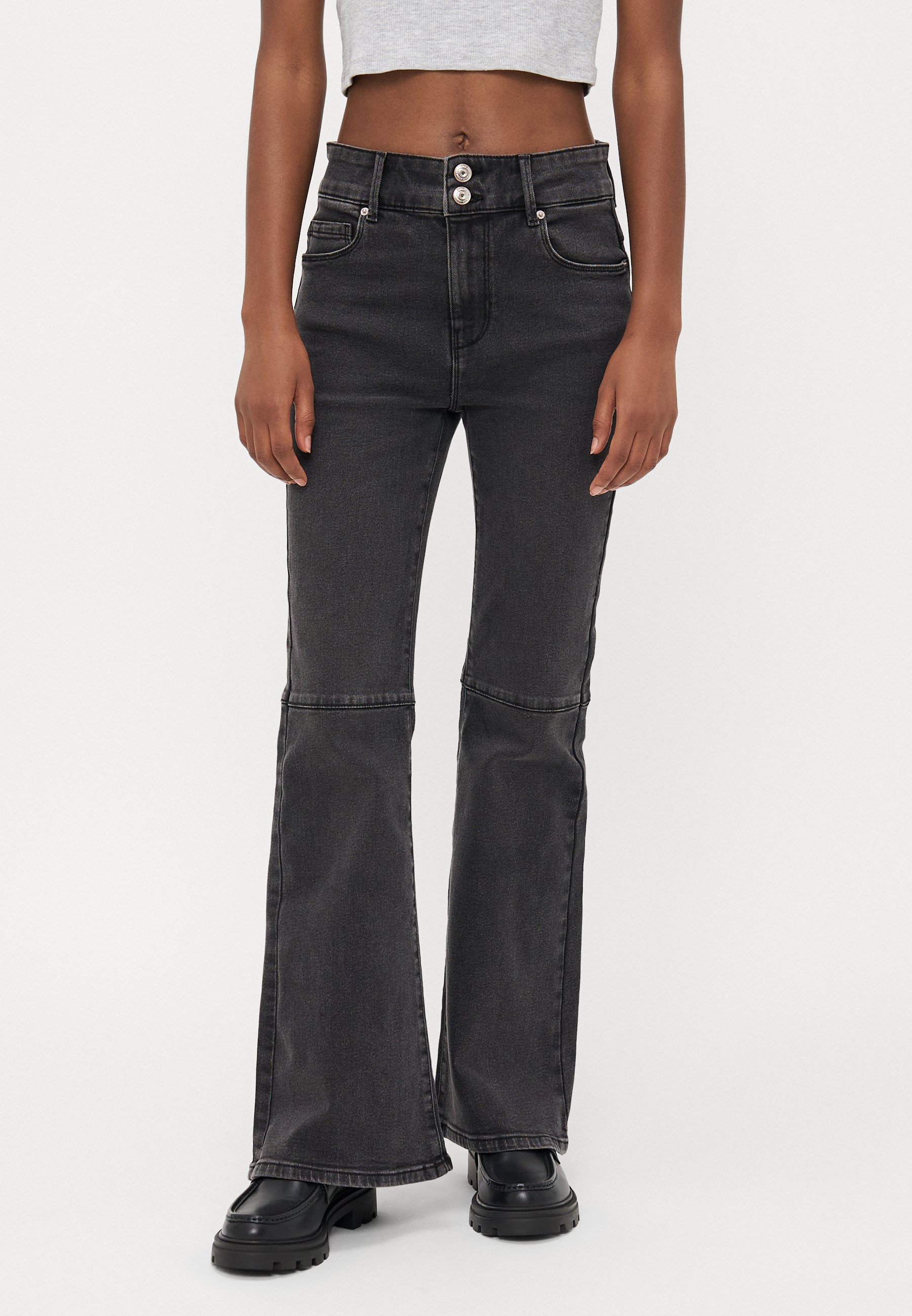 ONLY Petite ONLHELLA CUT RETRO Flared Jeans washed black/zwart