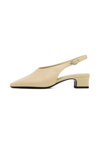 Pumps - camel