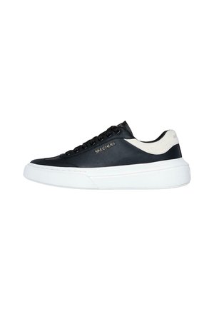 Zapatillas de cuero negro con suela blanca, con un diseño liso, puntera redondeada y detalles de cordones; logo en el lateral.