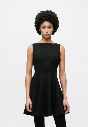 DAFNE FLARE DRESS - Robe de jour - jet black