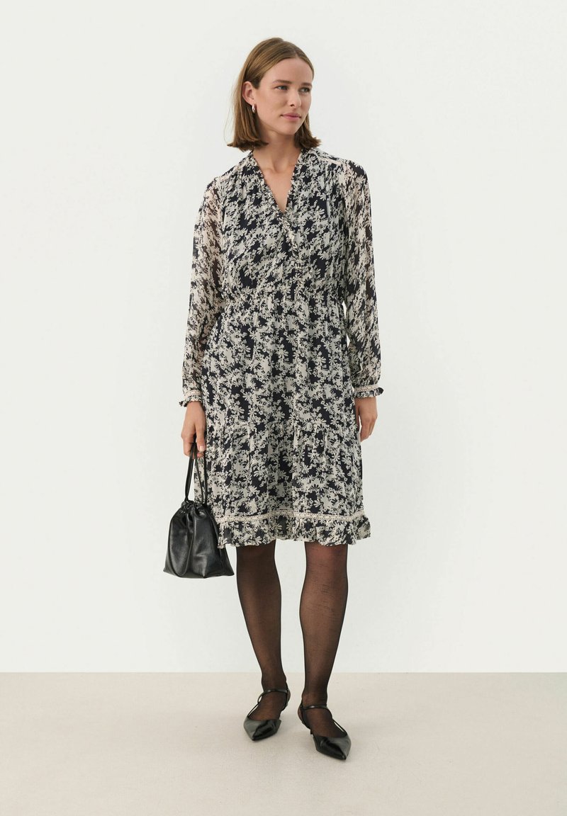 Part Two Day dress - dark navy contrast flower/mottled blue 