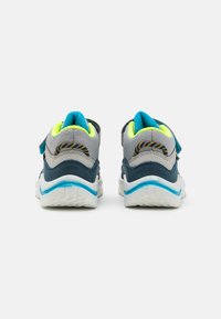 Superfit KICKS wielokolorowy