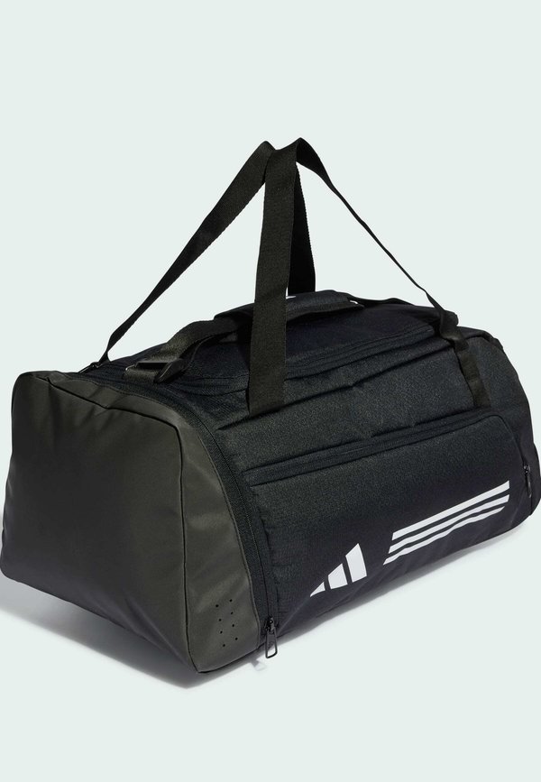 ESSENTIALS  - Holdall4