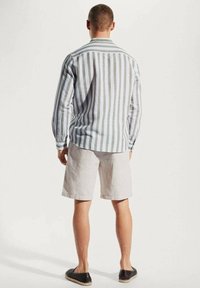 Mango Overhemd - khaki