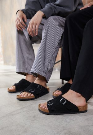 Birkenstock ZÜRICH REGULAR UNISEX - Sandales - black