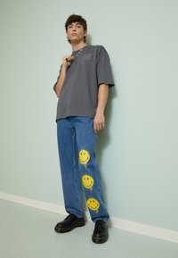 Fila CASTELLAR OVERSIZED TEE - T-shirt imprimé - iron gate