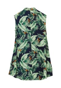Blusa senza maniche di un blu navy scuro con un motivo di foglie tropicali in verde e arancione. Presenta una chiusura con bottoni sul retro e una vestibilità rilassata.