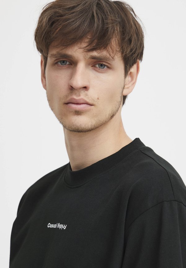 CFTUE - Basic T-shirt4