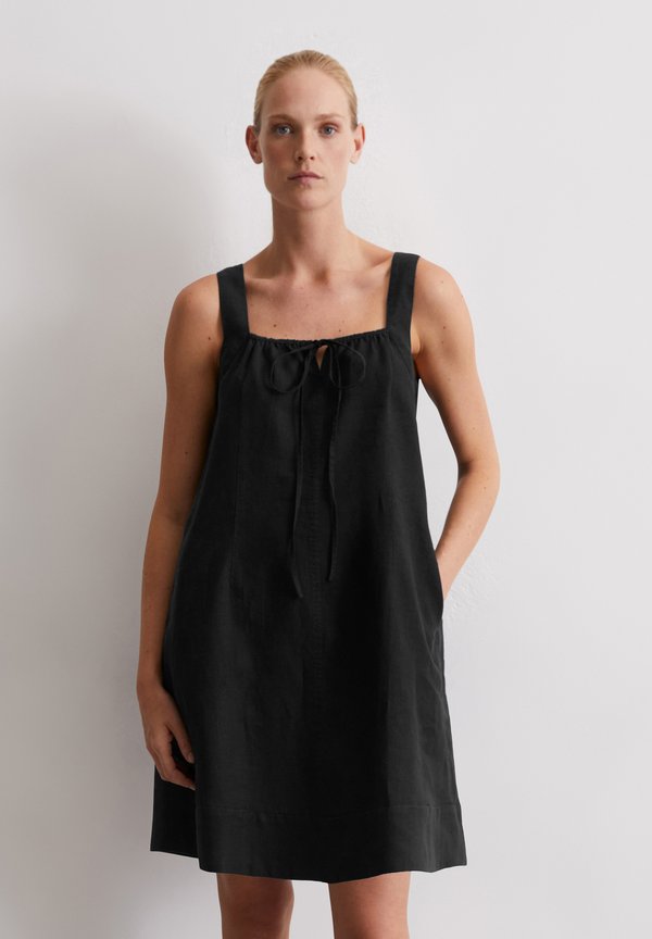 KURZES FLARED AUS LEICHTER QUALITÄT - Freizeitkleid