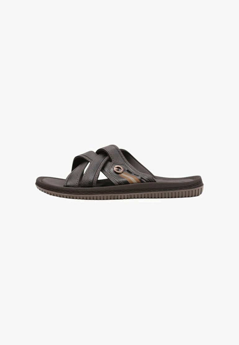 Chanclas negras con dos correas cruzadas, material texturizado, un acento circular y una plantilla estampada sobre una suela con estrías.