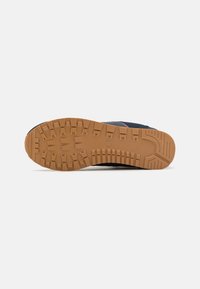 Jack & Jones JFWSPIRIT RUNNER - Sneakers low - navy/red/dahlia/marshmallow