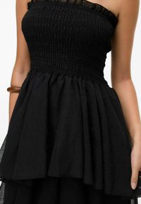 Vero Moda - Sukienka koktajlowa