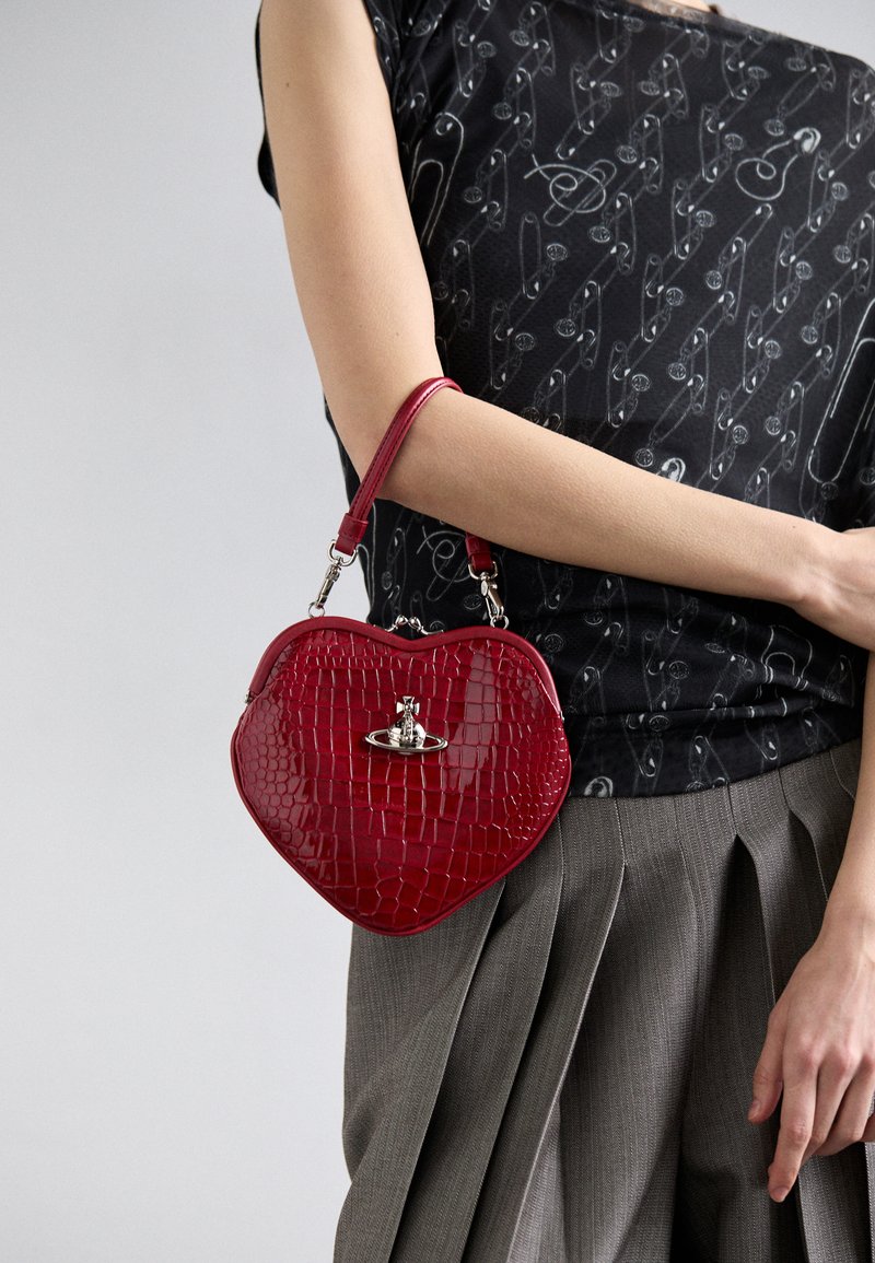 Vivienne Westwood BELLE HEART FRAME PURSE - Rankinė - red