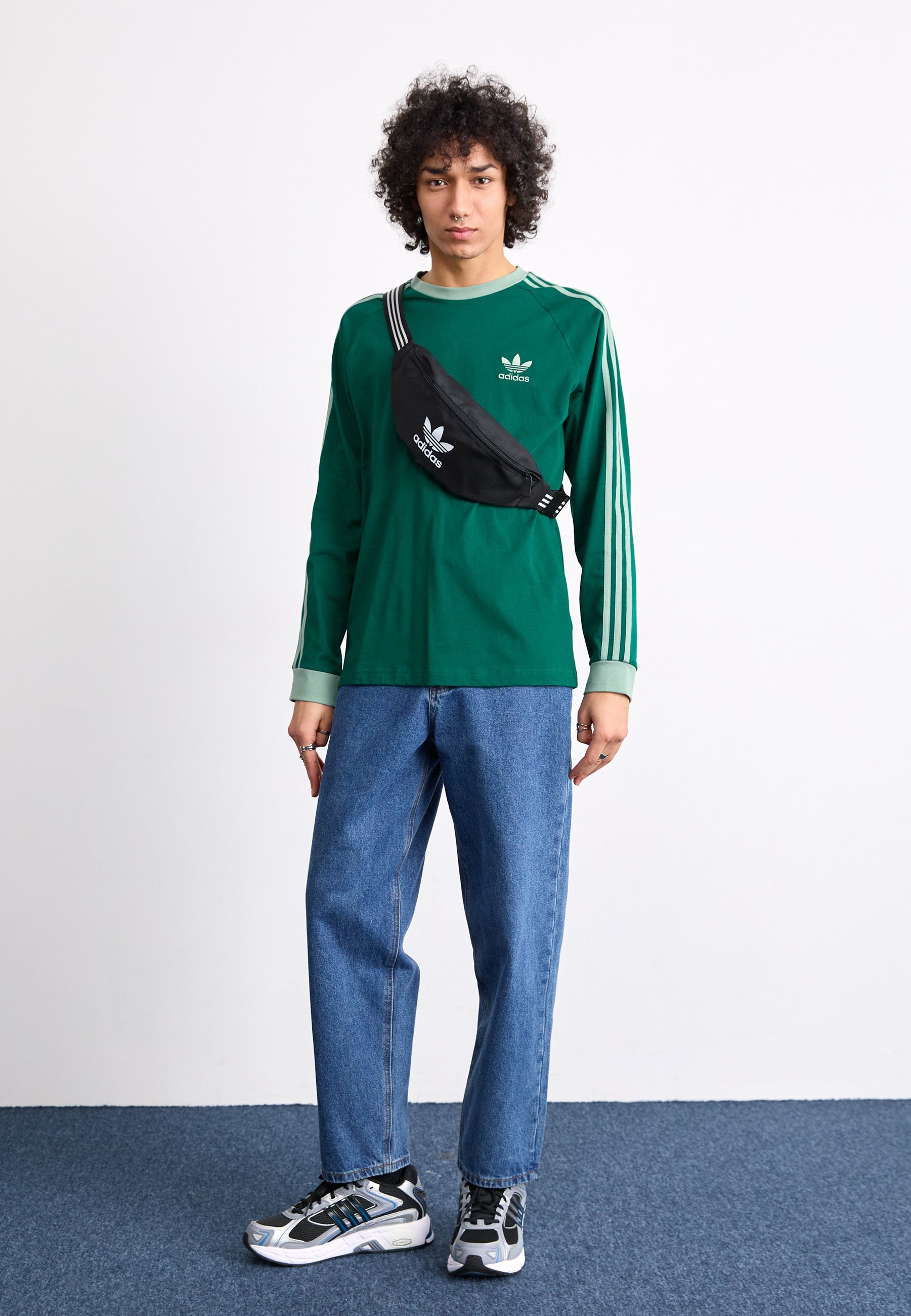 売れ筋商品|||アディダスオリジナルス Tシャツ レディース トップス REGULAR - Long sleeved top - collegiate green Adidas Women's 3 Stripe Regular Long Sleeve T-Shirt in