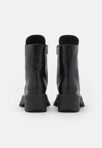 Patrizia Pepe Botines con plataforma - black