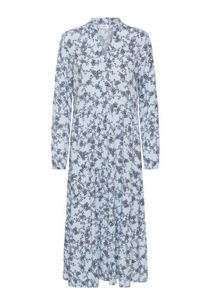 Lichtblauwe jurk met een bloemenpatroon in donkerblauw, lange mouwen, een V-hals en een geplooide roklijn.