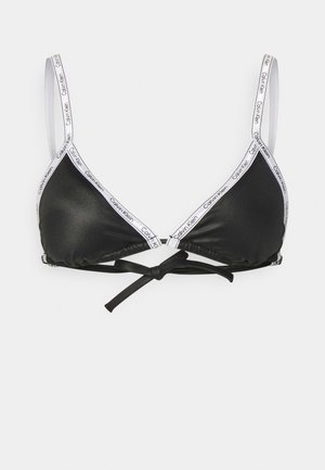 Melnā trīsstūrainā bikini augšdaļa ar gludu apdari, regulējamām siksnām un priekšējo mezglu. Ir baltas logo akcenti gar malu.