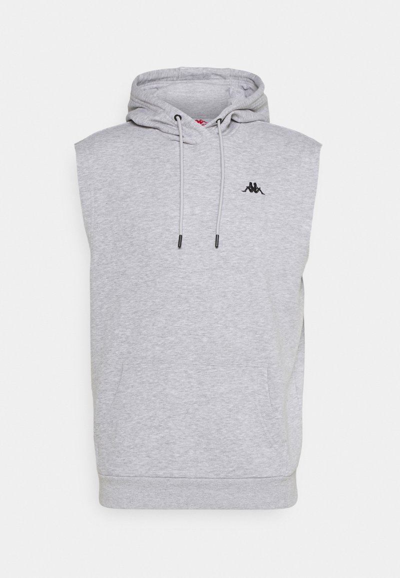 Haut de survêtement sans manches gris avec une poche avant et des cordons, comportant un petit logo noir sur la poitrine. Design simple et décontracté.