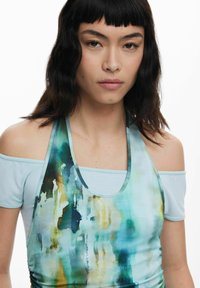 Desigual WITH DETACHABLE SHORT SLEEVES - Triko s potiskem - yellow