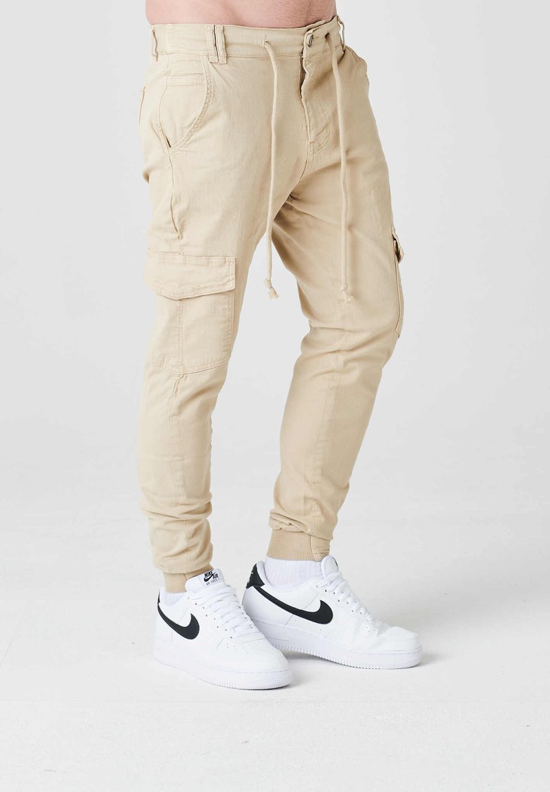 2Y Premium SKINNY FIT Pantalon cargo beige
