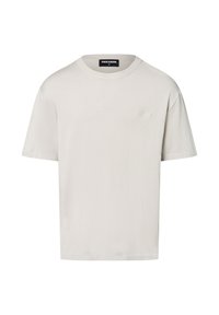 Lichtgrijs, t-shirt met korte mouwen gemaakt van zachte stof. Kenmerkt zich door een geribbelde ronde hals en een subtiele logo op de linker borst.