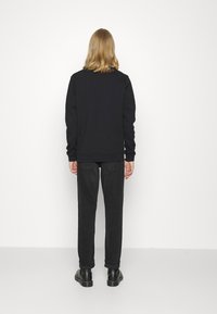 Jack & Jones PREMIUM JPRBLALOGO WINTER CREW NECK - Camisola - black