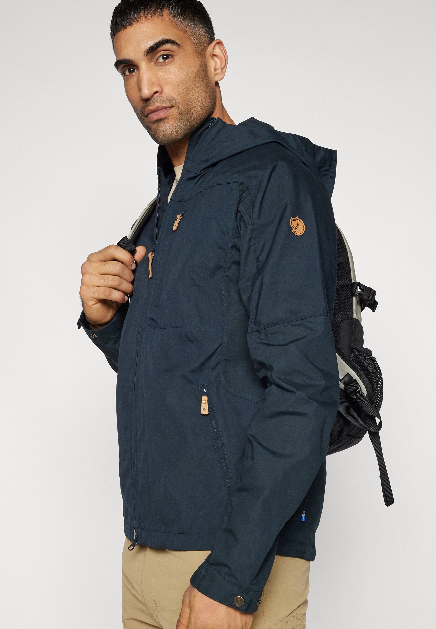 Fjallraven Sten Jacket - Men's Black Small Fjällräven Sten Jacket | Onebag Review \u2014 Seth Barham