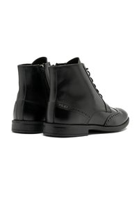 RYŁKO Eleganckie buty