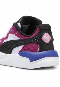 Puma X-RAY SPEED AC SNEAKERS - Obuća za bebe - white black mauved out magenta gleam