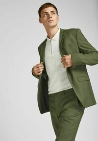 Jack & Jones PREMIUM JPRSOLARIS NOOS - Anzugsakko - forest night