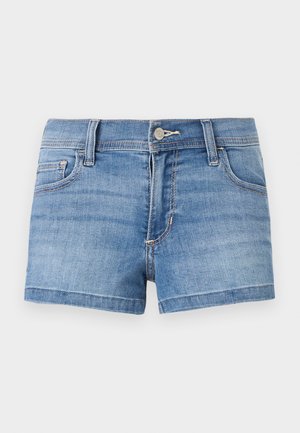 Şorturi din denim de culoare bleu deschis cu un design clasic cu cinci buzunare, având un sistem de închidere cu buton metalic și cusături vizibile pe tiv.