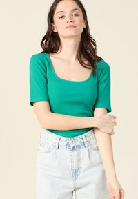 BONOBO Jeans AUS UMWELTFREUNDLICHEM - Camiseta básica - vert turquoise