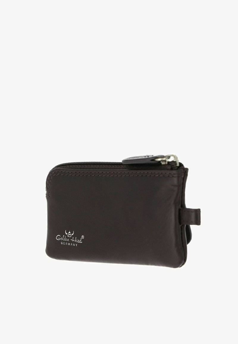 Petit porte-monnaie zippé en cuir marron foncé avec le logo "Golden Head Germany" imprimé en blanc sur le devant.