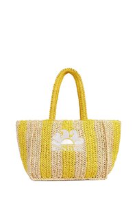 Borsa tote in paglia intrecciata con strisce gialle e naturali, caratterizzata da un design floreale e logo. Finitura testurizzata con due manici robusti.